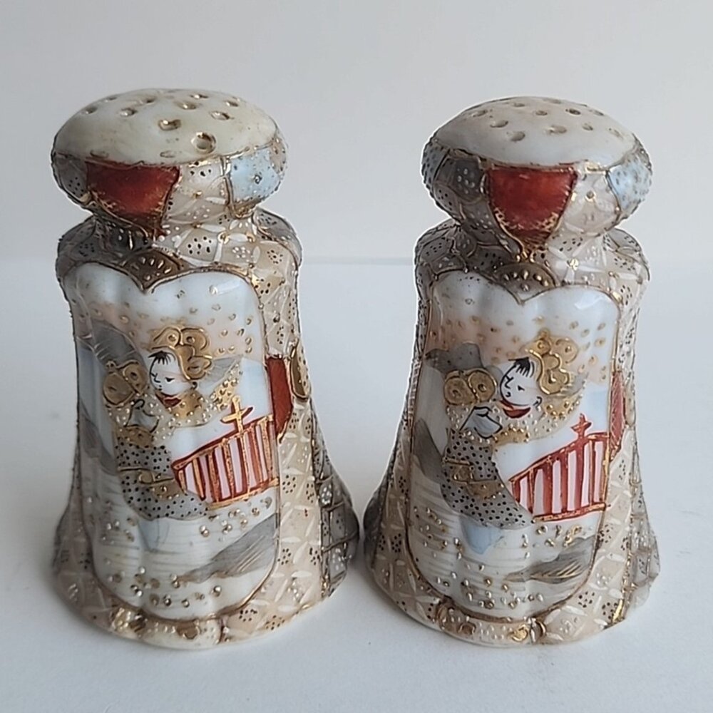 Antique Royal Satsuma Nippon Salt & Pepper Shaker Set Hand Painted Textured